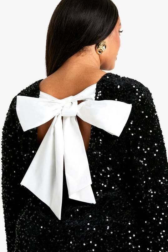 BOOHOO Plus Sequin Velvet Bow Back Shift Dress 4 BOOHOO Plus Sequin Velvet Bow Back Shift Dress - Image 4