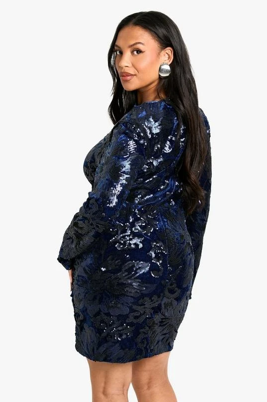 BOOHOO Plus Velvet Demask Bodycon Dress 2 BOOHOO Plus Velvet Demask Bodycon Dress - Image 2