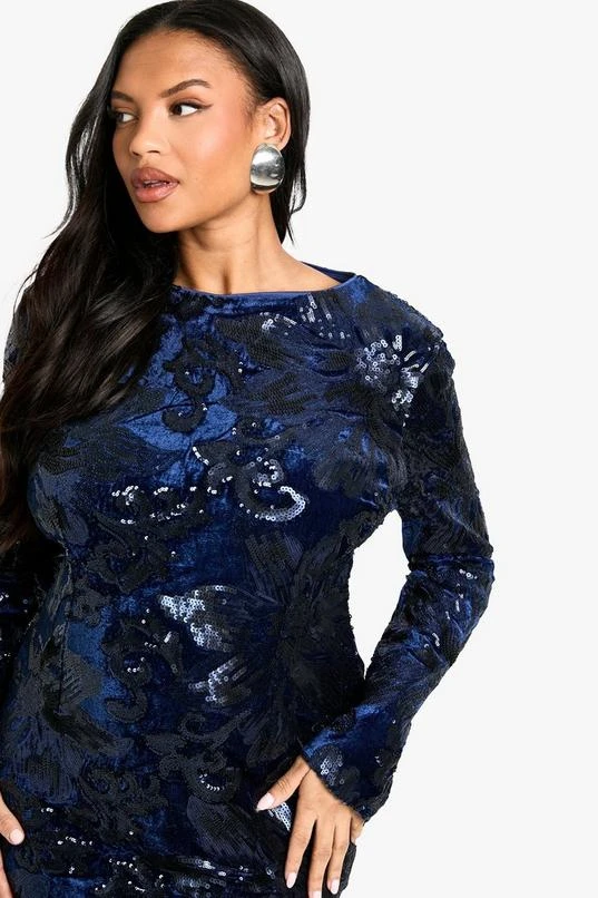 BOOHOO Plus Velvet Demask Bodycon Dress 4 BOOHOO Plus Velvet Demask Bodycon Dress - Image 4