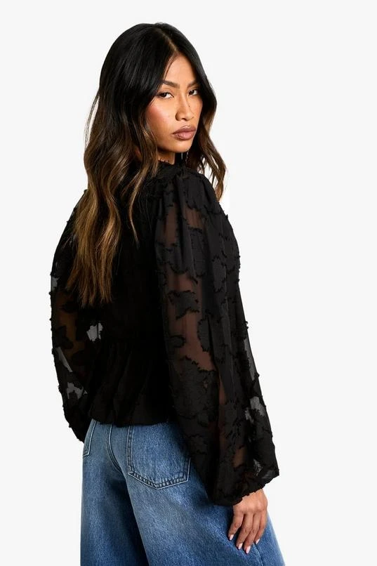 BOOHOO Burnout Floral Tie Front Puff Sleeve Smock Top 2 BOOHOO Burnout Floral Tie Front Puff Sleeve Smock Top - Image 2