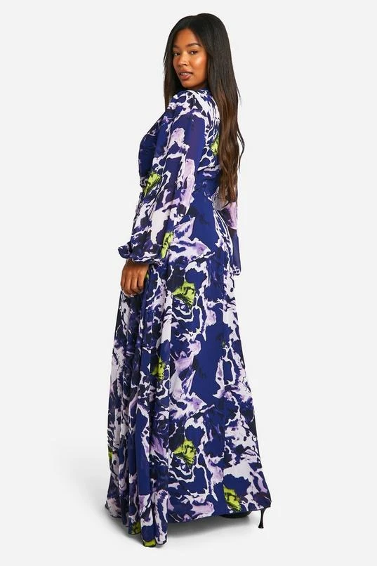 BOOHOO Plus Floral Print Chiffon Cut Out Maxi Dress 2 BOOHOO Plus Floral Print Chiffon Cut Out Maxi Dress - Image 2