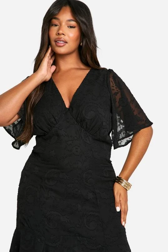 BOOHOO Plus Jacquard Floral Angel Sleeve Midi Dress 4 BOOHOO Plus Jacquard Floral Angel Sleeve Midi Dress - Image 4