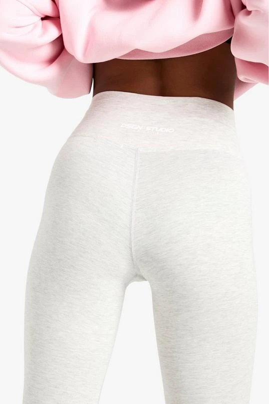 BOOHOO Dsgn Studio Supersoft Sculpt Wrap Waist Legging 4 BOOHOO Dsgn Studio Supersoft Sculpt Wrap Waist Legging - Image 4