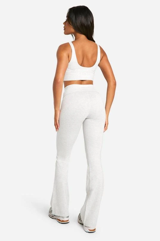 BOOHOO Dsgn Studio Supersoft Sculpt Flared Legging 2 BOOHOO Dsgn Studio Supersoft Sculpt Flared Legging - Image 2