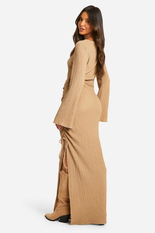 BOOHOO Textured Ruched Flare Sleeve Maxi Dress 2 BOOHOO Textured Ruched Flare Sleeve Maxi Dress - Image 2