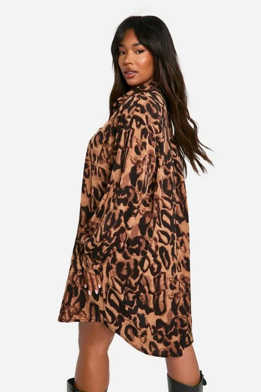 BOOHOO Plus Printed Leopard Oversized Shirt Dress 2 BOOHOO Plus Printed Leopard Oversized Shirt Dress - Image 2