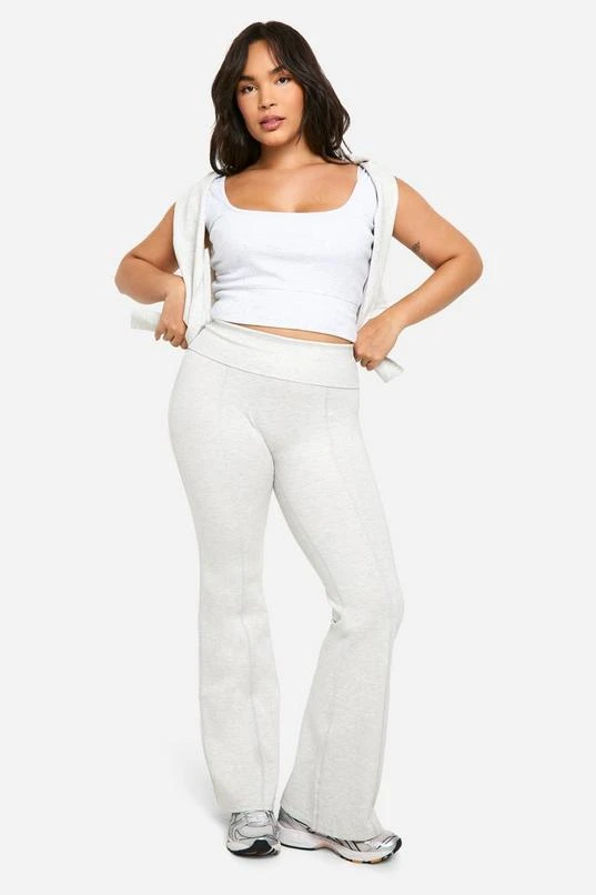 BOOHOO Plus Dsgn Studio Supersoft Sculpt Flared Legging 1 BOOHOO Plus Dsgn Studio Supersoft Sculpt Flared Legging