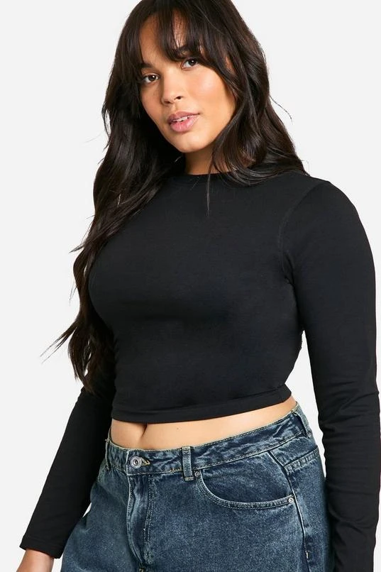 Boohoo Basics Plus Long Sleeve Fitted Crew Neck T-Shirt 1 Boohoo Basics Plus Long Sleeve Fitted Crew Neck T-Shirt