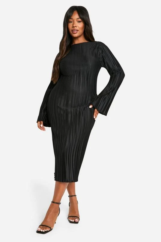 BOOHOO Plus Plisse Flared Sleeve Low Back Column Midi Dress 3 BOOHOO Plus Plisse Flared Sleeve Low Back Column Midi Dress - Image 3