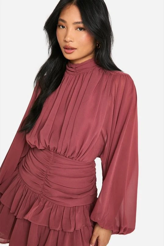 BOOHOO Petite Chiffon High Neck Ruched Skater Dress 4 BOOHOO Petite Chiffon High Neck Ruched Skater Dress - Image 4