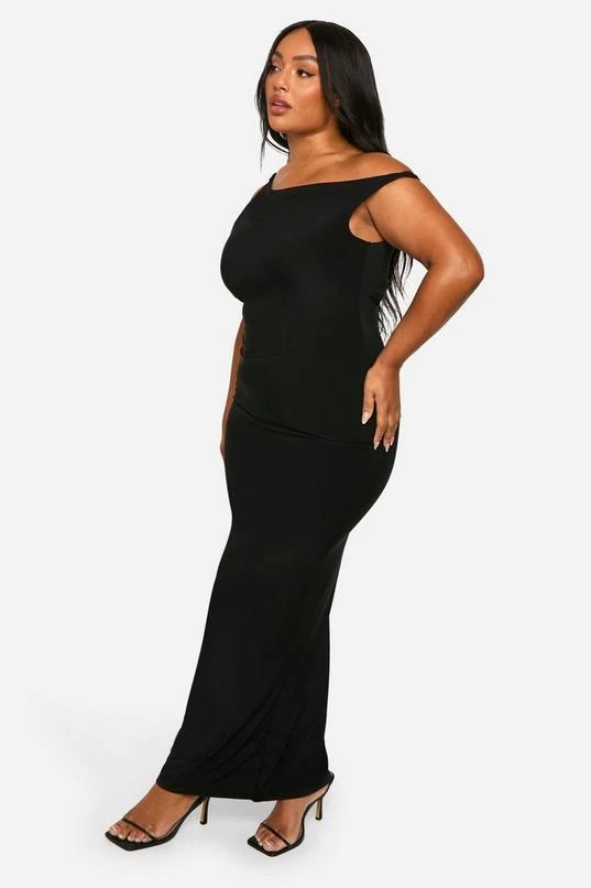 BOOHOO Plus Slinky Twist Shoulder Maxi Dress 3 BOOHOO Plus Slinky Twist Shoulder Maxi Dress - Image 3
