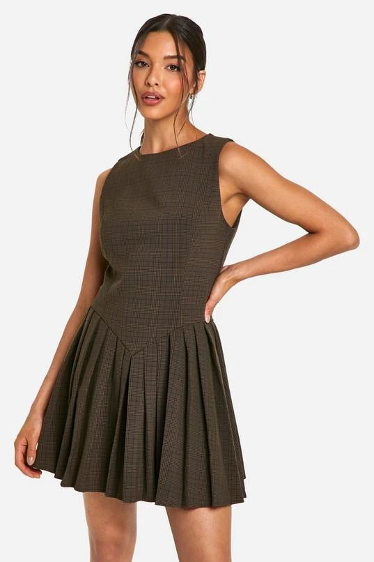 BOOHOO Check Pleated Tailored Dress 3 BOOHOO Check Pleated Tailored Dress - Image 3