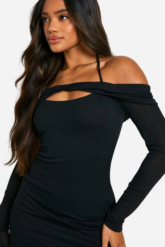 BOOHOO Textured Bardot Mini Dress 4 BOOHOO Textured Bardot Mini Dress - Image 4