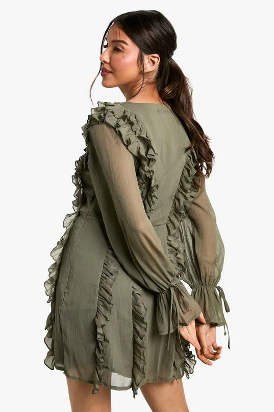 BOOHOO Crinkle Chiffon Ruffle Shift Dress 2 BOOHOO Crinkle Chiffon Ruffle Shift Dress - Image 2