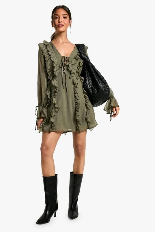 BOOHOO Crinkle Chiffon Ruffle Shift Dress 3 BOOHOO Crinkle Chiffon Ruffle Shift Dress - Image 3