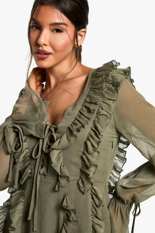 BOOHOO Crinkle Chiffon Ruffle Shift Dress 4 BOOHOO Crinkle Chiffon Ruffle Shift Dress - Image 4