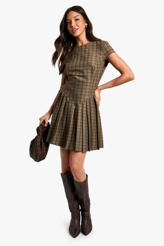 BOOHOO Cap Sleeved Pleated Tailored Dress 1 BOOHOO Cap Sleeved Pleated Tailored Dress