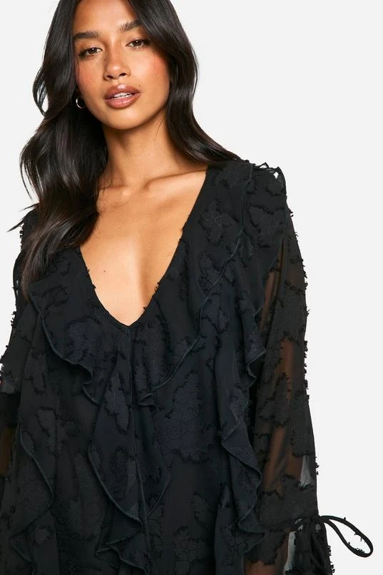 BOOHOO Petite Burnout Floral Ruffle Shift Dress 4 BOOHOO Petite Burnout Floral Ruffle Shift Dress - Image 4