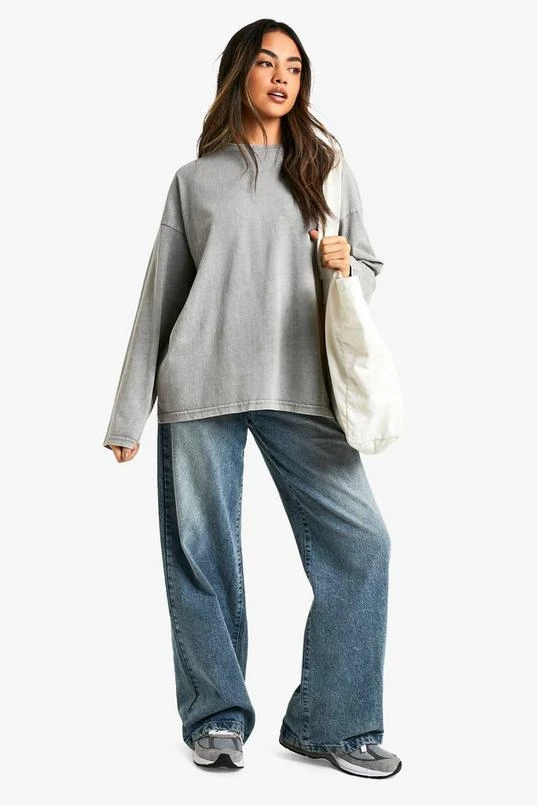 BOOHOO Acid Wash Oversized Long Sleeve Top 3 BOOHOO Acid Wash Oversized Long Sleeve Top - Image 3