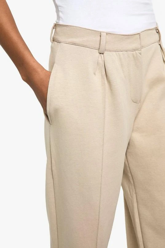 BOOHOO Premium Supersoft Interlock Tailored Straight Leg Pants 4 BOOHOO Premium Supersoft Interlock Tailored Straight Leg Pants - Image 4