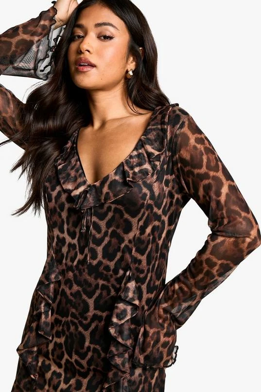 BOOHOO Petite Leopard Print Ruffle Shift Dress 4 BOOHOO Petite Leopard Print Ruffle Shift Dress - Image 4