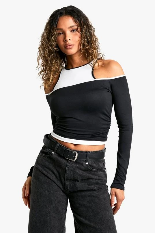BOOHOO 2 Layer Contrast Binding Long Sleeve Top 1 BOOHOO 2 Layer Contrast Binding Long Sleeve Top