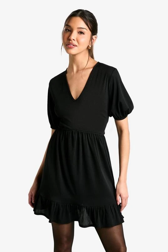 BOOHOO Ribbed Puff Sleeve V Neck Tiered Smock Dress 1 BOOHOO Ribbed Puff Sleeve V Neck Tiered Smock Dress