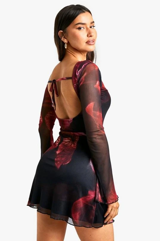 BOOHOO Tall Blur Floral Mesh Flare Sleeve Mini Dress 2 BOOHOO Tall Blur Floral Mesh Flare Sleeve Mini Dress - Image 2