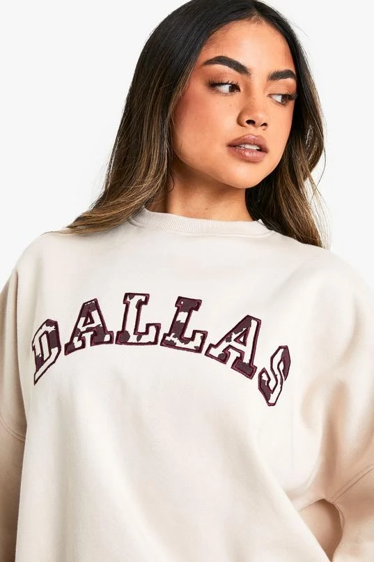 BOOHOO Cow Print Dallas Applique Sweatshirt 4 BOOHOO Cow Print Dallas Applique Sweatshirt - Image 4