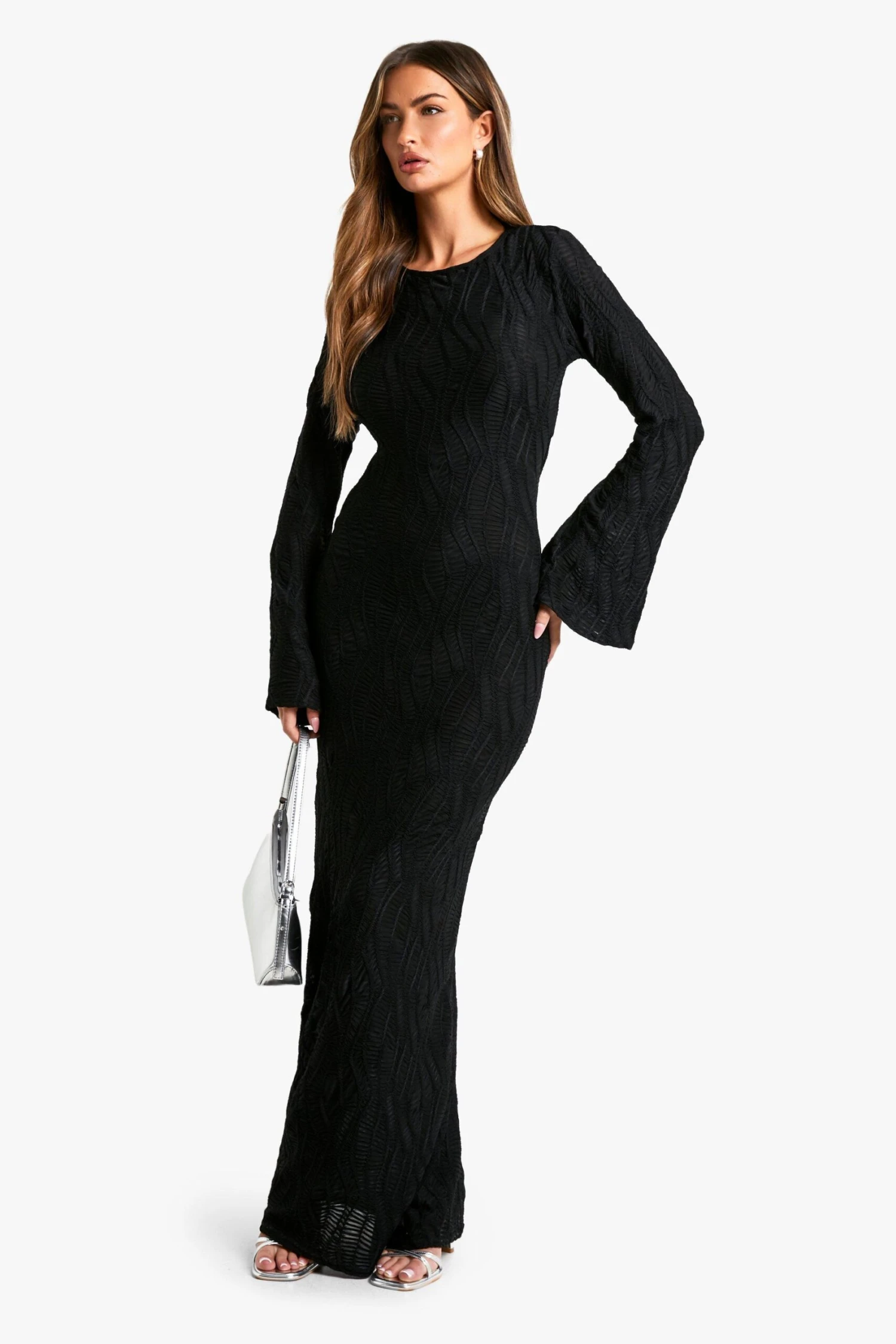 BOOHOO Textured Flare Sleeve Maxi Dress 5 BOOHOO Textured Flare Sleeve Maxi Dress - Image 5