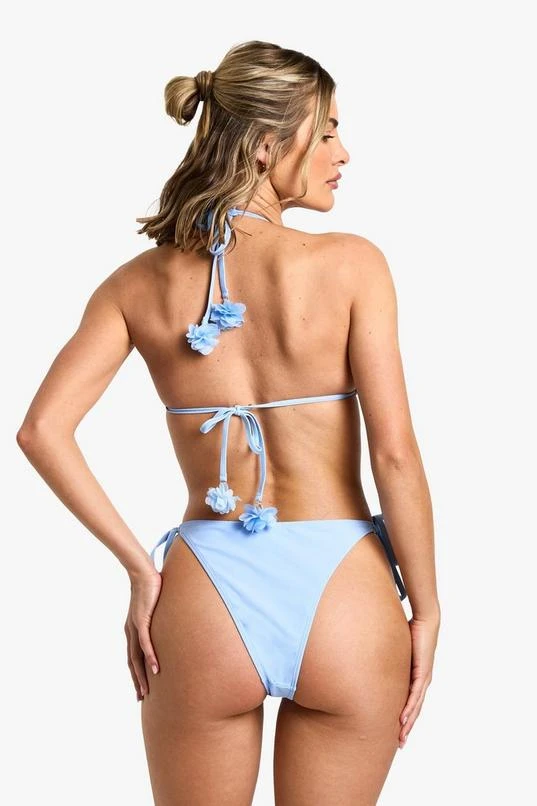 BOOHOO Flower Trim Triangle Bikini Top & Tie Side Bikini Bottoms Set 2 BOOHOO Flower Trim Triangle Bikini Top & Tie Side Bikini Bottoms Set - Image 2