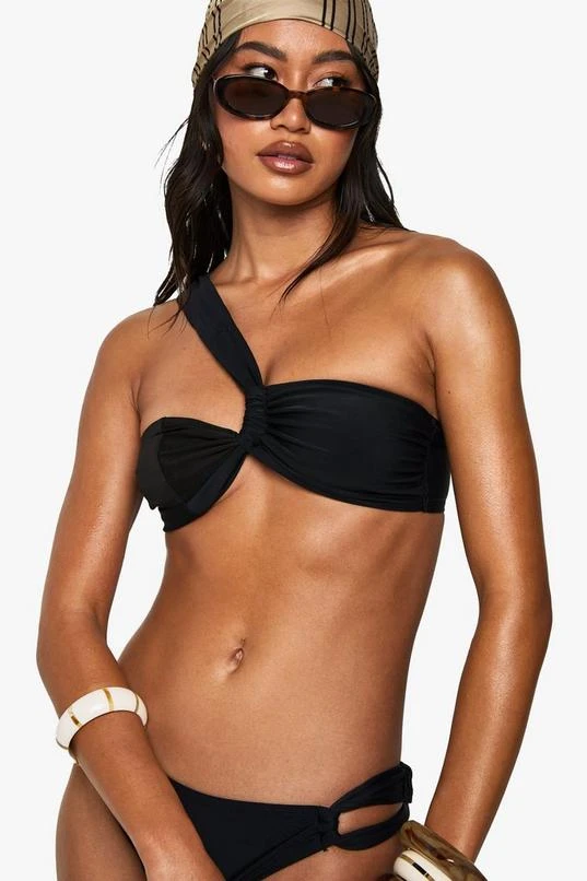 BOOHOO Premium Satin Asymmetric Halterneck Bandeau Bikini Top 4 BOOHOO Premium Satin Asymmetric Halterneck Bandeau Bikini Top - Image 4