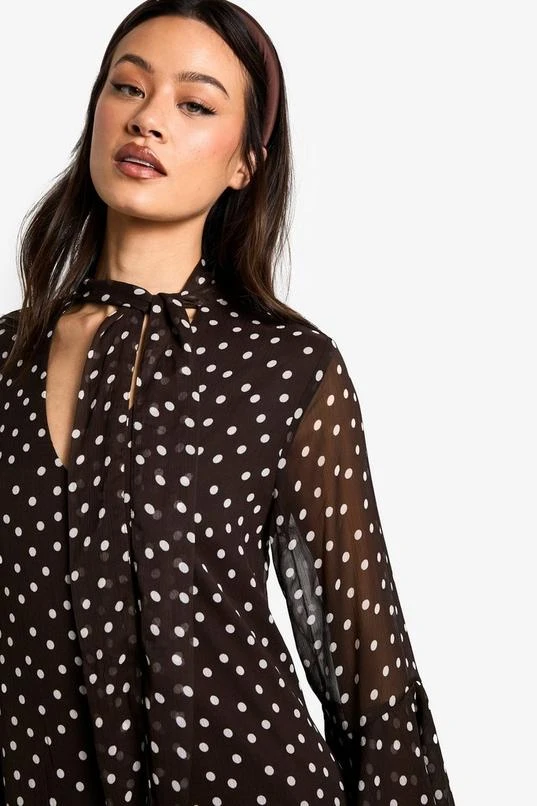 BOOHOO Tall Polkadot Flare Sleeve Chiffon Smock Dress 4 BOOHOO Tall Polkadot Flare Sleeve Chiffon Smock Dress - Image 4