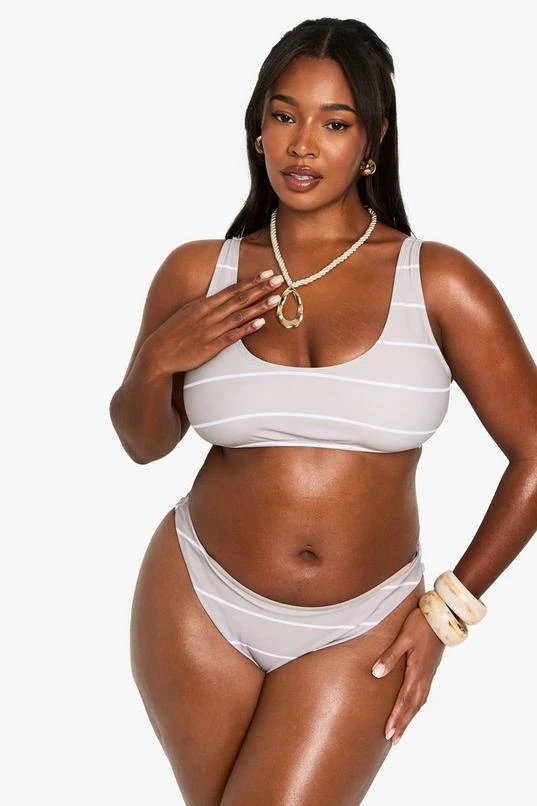 BOOHOO Plus Swimwear Essentials Stripe Scoop Bikini Top 3 BOOHOO Plus Swimwear Essentials Stripe Scoop Bikini Top - Image 3