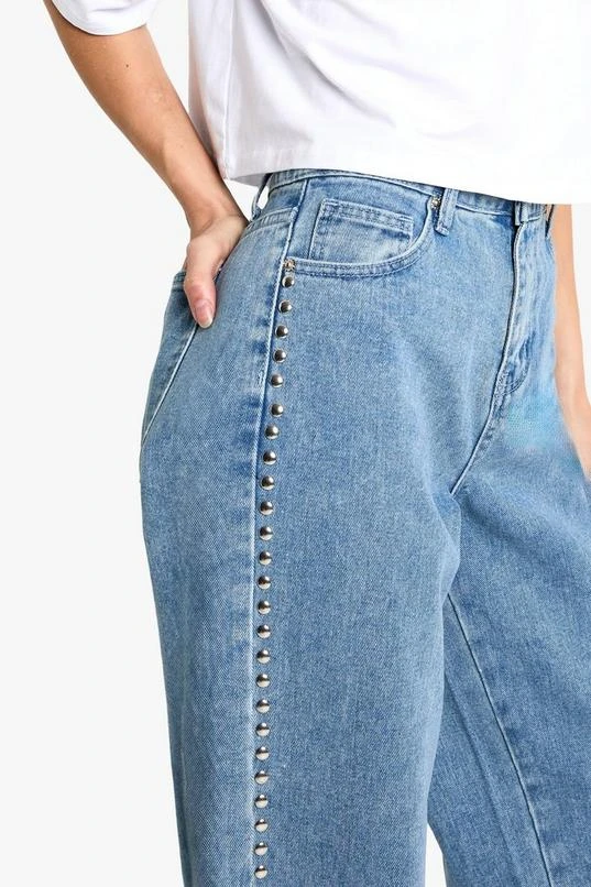 BOOHOO Tall Stud Detail Wide Leg Jean 4 BOOHOO Tall Stud Detail Wide Leg Jean - Image 4