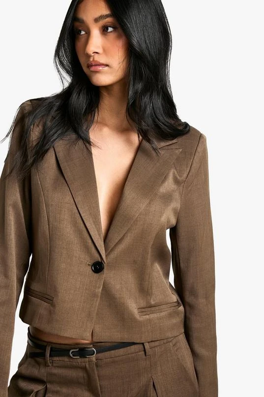 BOOHOO Woven Tailored Boxy Crop Blazer 4 BOOHOO Woven Tailored Boxy Crop Blazer - Image 4