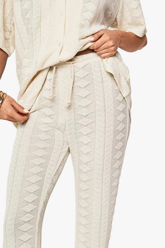 BOOHOO Mix And Match Crochet Textured Patterned Trouser 4 BOOHOO Mix And Match Crochet Textured Patterned Trouser - Image 4