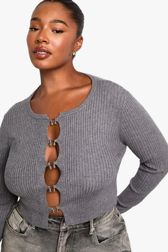 BOOHOO Plus Hook Detail Rib Cardigan 4 BOOHOO Plus Hook Detail Rib Cardigan - Image 4