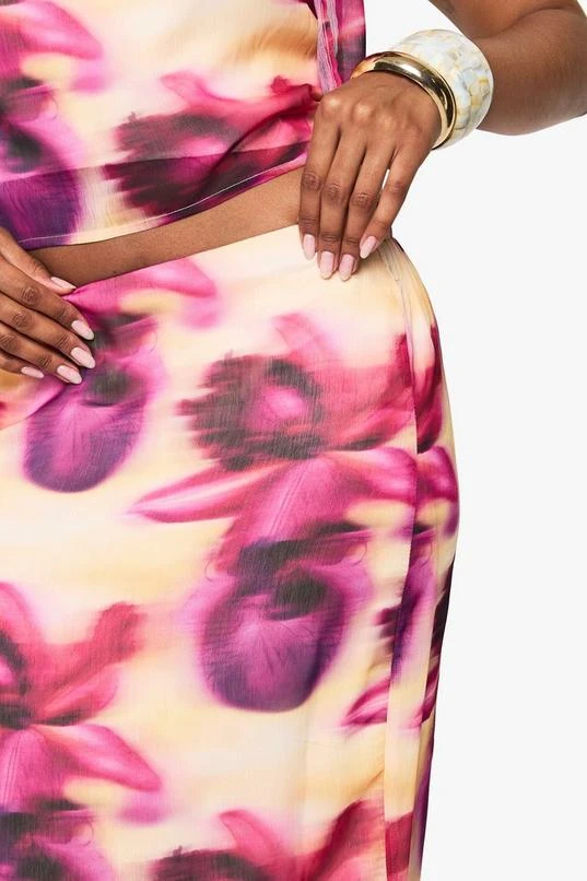 BOOHOO Blurred Floral Print Woven Skirt 4 BOOHOO Blurred Floral Print Woven Skirt - Image 4
