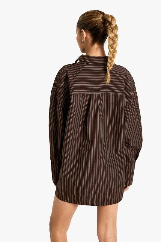 BOOHOO Oversized Stripe Shirt Dress 2 BOOHOO Oversized Stripe Shirt Dress - Image 2