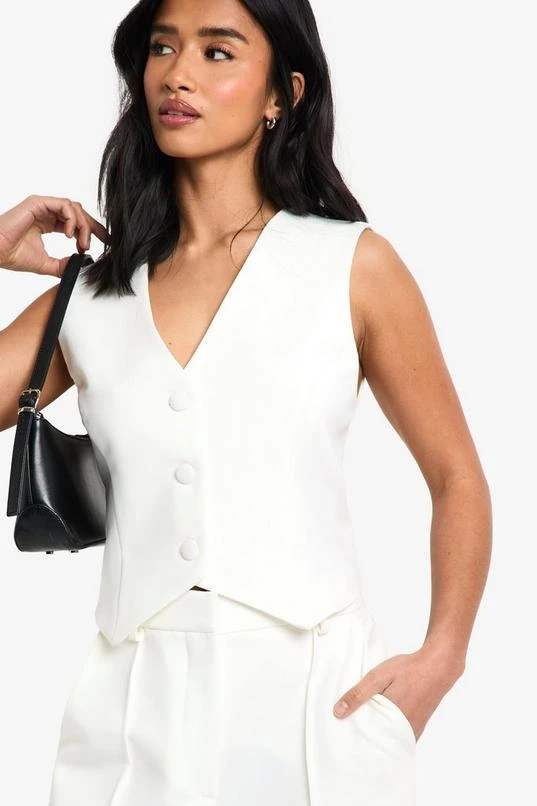 BOOHOO Petite Essential Waistcoat 4 BOOHOO Petite Essential Waistcoat - Image 4