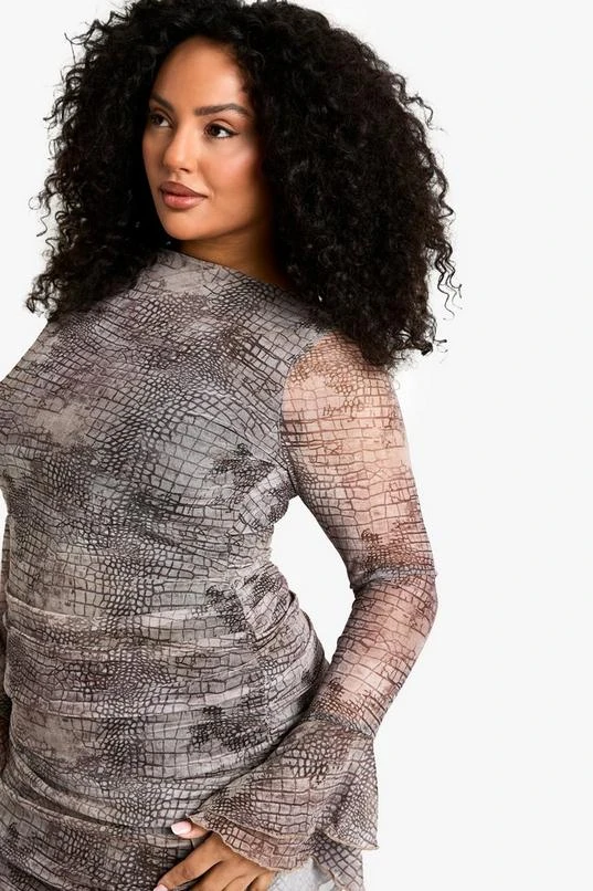 BOOHOO Plus Snake Mesh Flare Cuff Mini Dress 4 BOOHOO Plus Snake Mesh Flare Cuff Mini Dress - Image 4