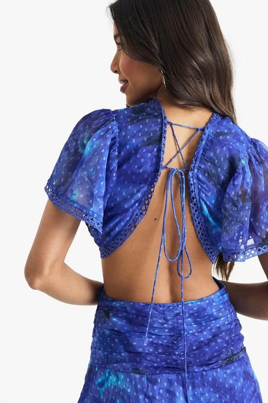 BOOHOO Floral Dobby Ruffle Detail Midaxi Dress 4 BOOHOO Floral Dobby Ruffle Detail Midaxi Dress - Image 4