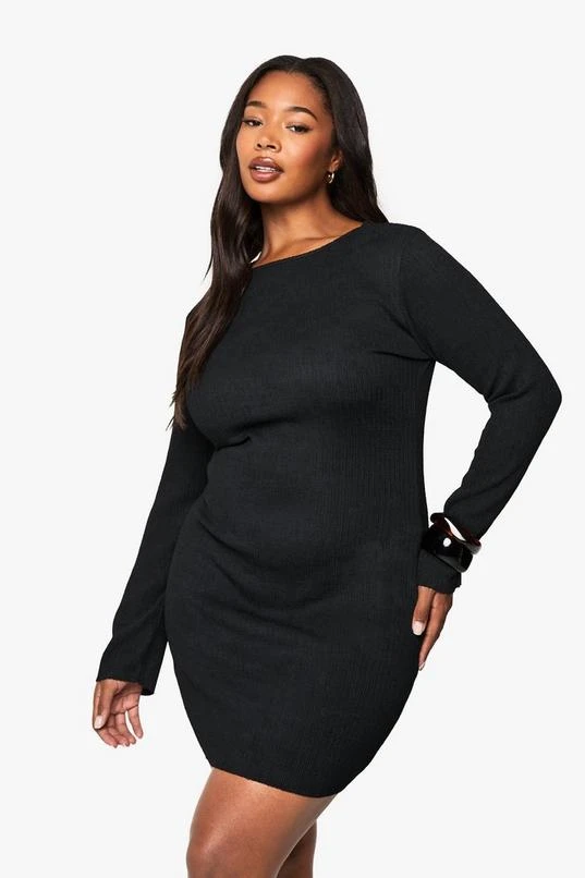 BOOHOO Plus Ripple Texture Bodycon Dress 1 BOOHOO Plus Ripple Texture Bodycon Dress