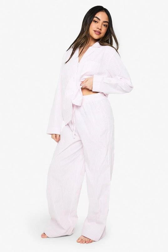 BOOHOO Seersucker Stripe Long Sleeve Shirt & Trousers Pyjama Set 3 BOOHOO Seersucker Stripe Long Sleeve Shirt & Trousers Pyjama Set - Image 3