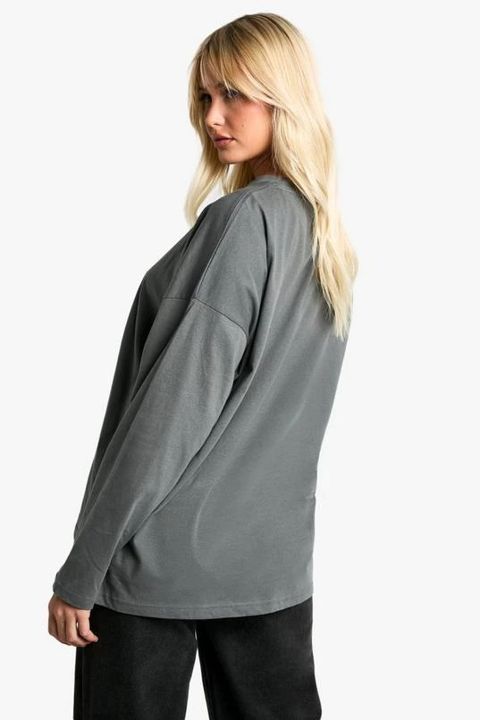 Boohoo Basics Oversized Long Sleeve T-shirt 2 Boohoo Basics Oversized Long Sleeve T-shirt - Image 2