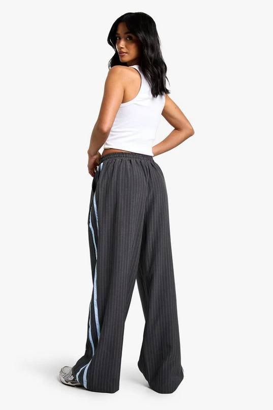 BOOHOO Petite Contrast Pinstripe Trouser 2 BOOHOO Petite Contrast Pinstripe Trouser - Image 2