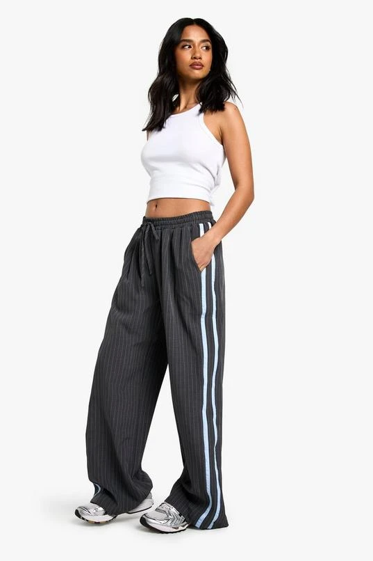 BOOHOO Petite Contrast Pinstripe Trouser 3 BOOHOO Petite Contrast Pinstripe Trouser - Image 3