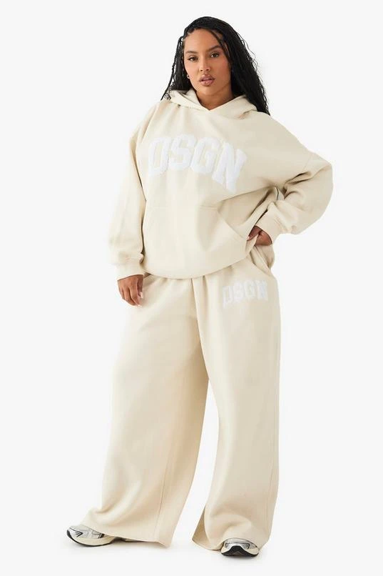 BOOHOO Plus DSGN Towelling Embroidered Straight Leg Jogger 3 BOOHOO Plus DSGN Towelling Embroidered Straight Leg Jogger - Image 3