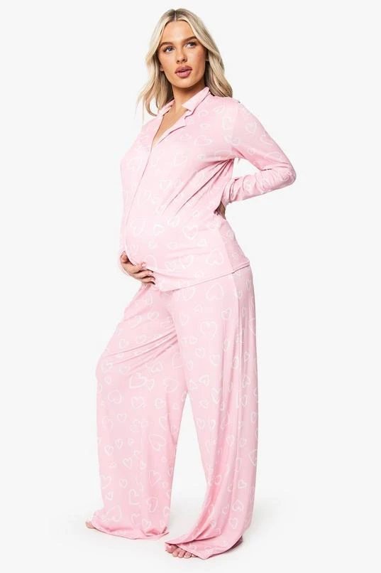 BOOHOO Maternity Heart Print Shirt & Trouser PJ Set 3 BOOHOO Maternity Heart Print Shirt & Trouser PJ Set - Image 3